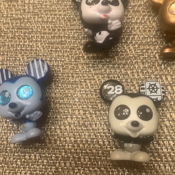 DISNEY ~ DOORABLES ‘Years of Ears’ Collection 🖤 - Picture 5 of 7